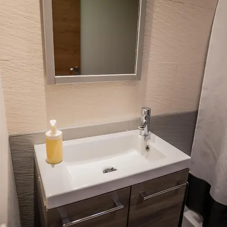 Abaros Apartment